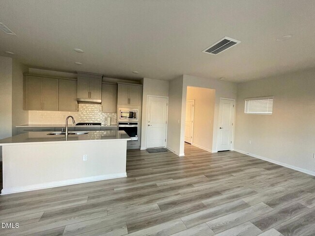 129 Rushmore Ave