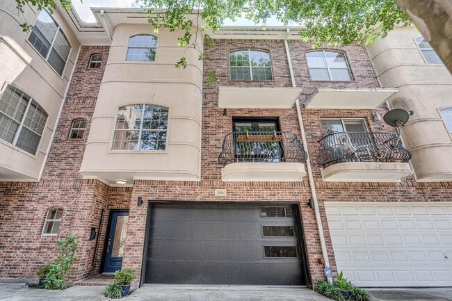 Photo - 1736 Norfolk St Condo