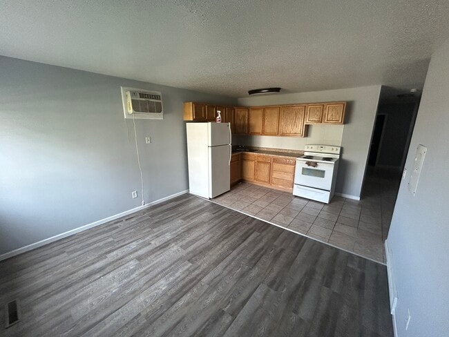 Photo - 608 S 2nd Ave Unit 2