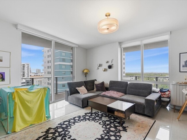 Photo - 1010 SW 2nd Ave Unit 1009