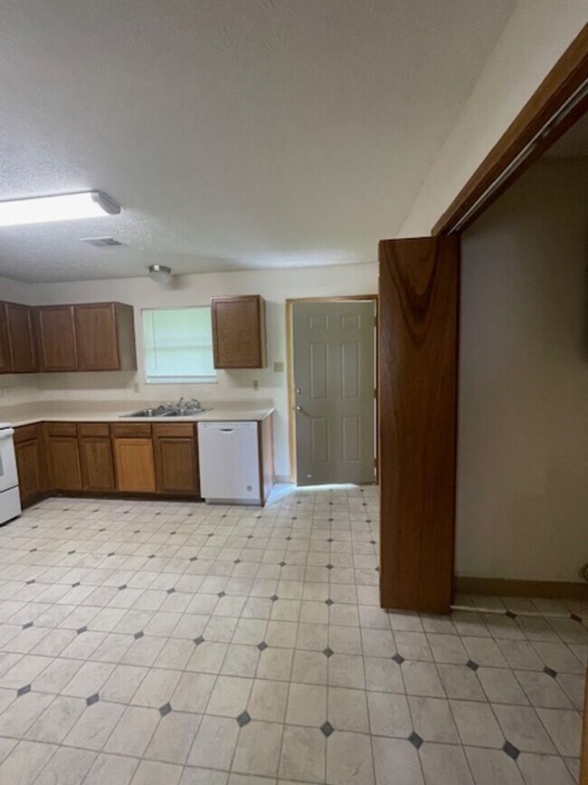 Photo - 2 Bedroom 2 Bath Duplex Call Ed Johnson 86...