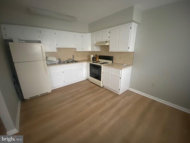 Photo - 128 Mortimer St Unidad 1R