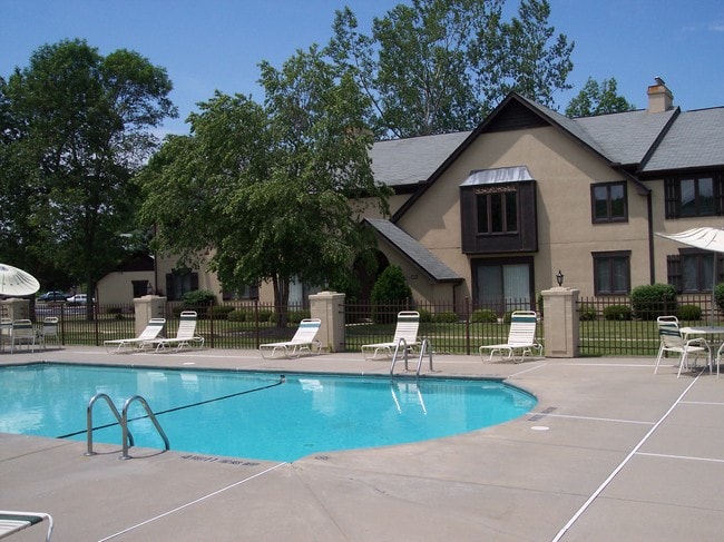 Heated pool - Ridgeview at Lewiston Apartments