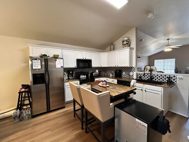 Photo - 9305 Quitman Ave