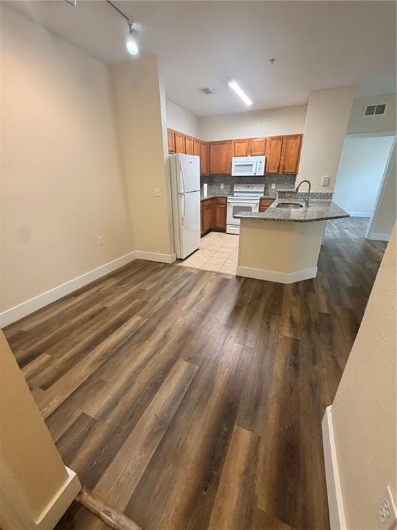 Photo - 8137 Claire Ann Dr Unidad 207