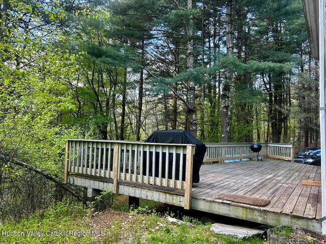 Photo - 125 Taconic Creek Rd