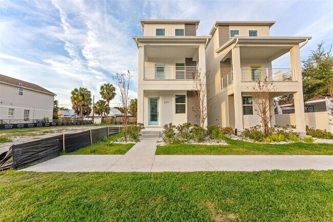 Photo - 2311 W Spruce St