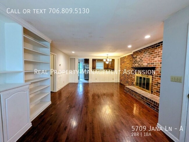 Photo - 5709 Jana Ln Unidad A