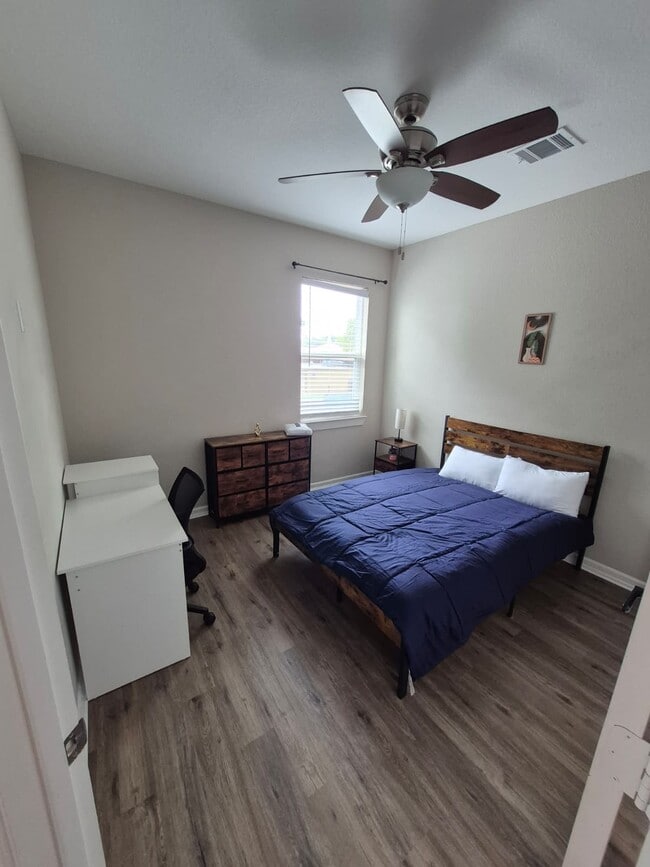 Photo - 7517 Sandle St