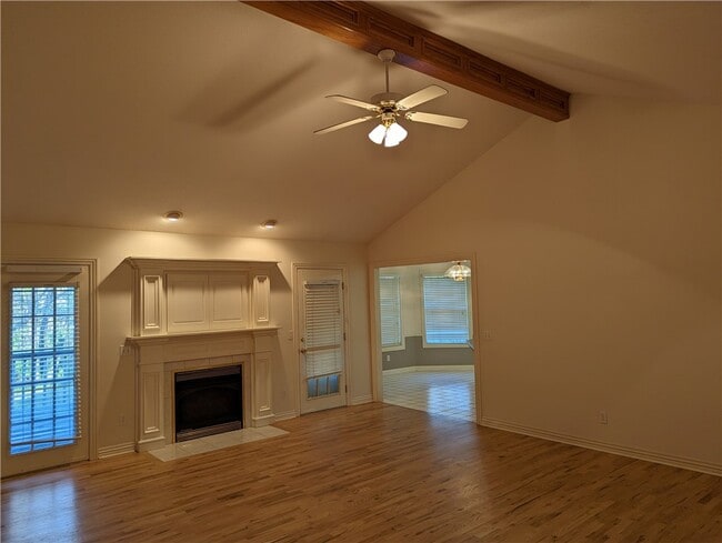 Photo - 2030 N Hailey Dr
