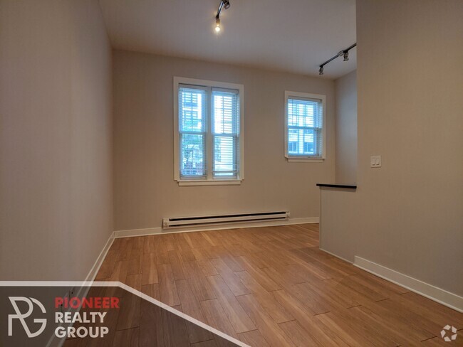 Building Photo - 515 W Belmont Ave Unit #511-2 Rental