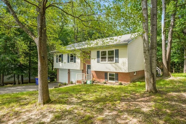 Photo - 1703 Sherwood Dr