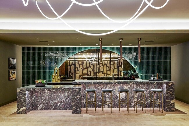 Photo - 700 Broadway