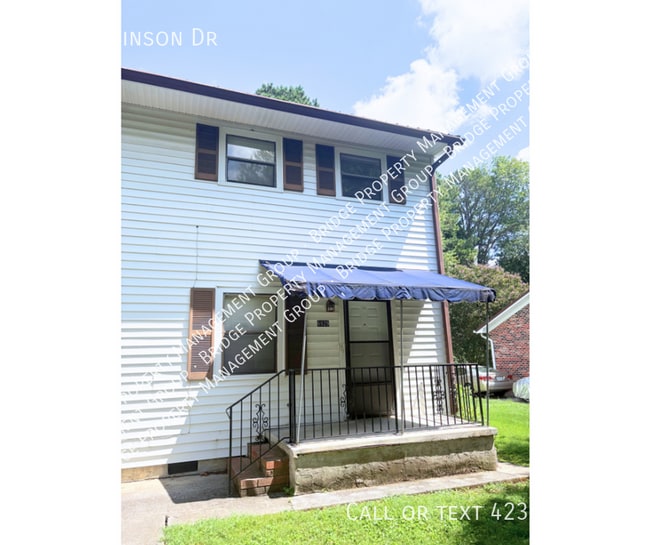 Building Photo - 6929 Robinson Dr
