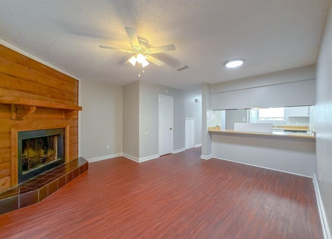 Photo - 3294 Nekoma Ln