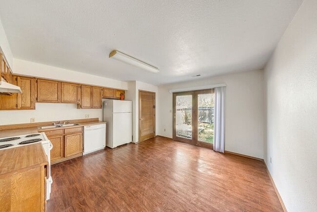 Photo - Corner Unit 2 Bedroom with Private Backyard & Master Bedroom Deck!