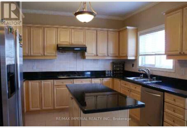 Photo - 21 Ormsby Ct