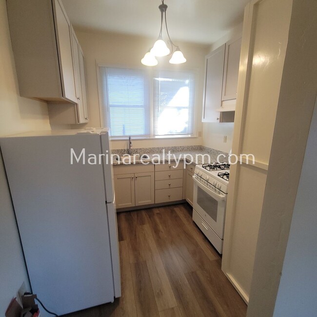 Photo - 744 York St Unit York St