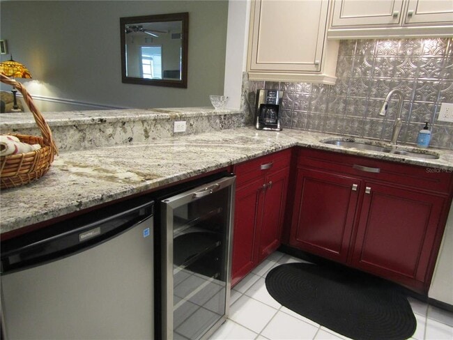 7351 W Country Club Dr N Unit 202