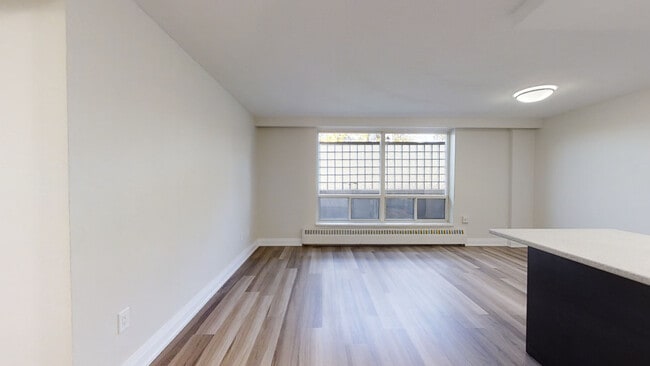 Photo - 1015 Orchard