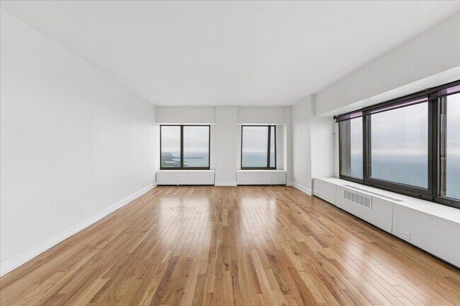 Photo - 175 E Delaware Pl Unit 8304