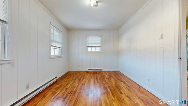 Photo - 107 Chestnut St