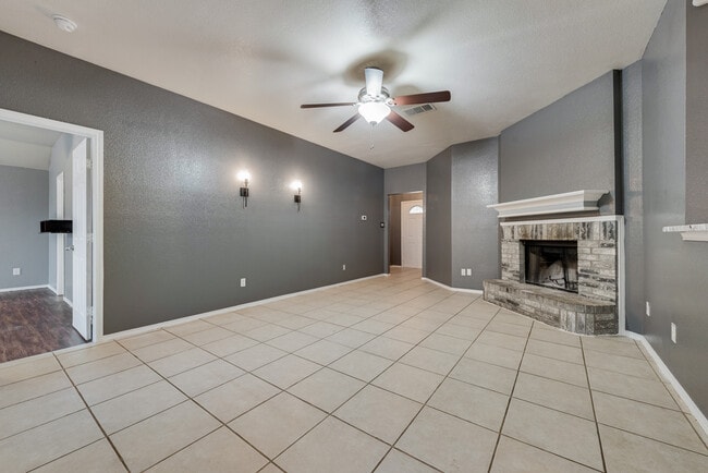 Photo - 116 Kensington Ct