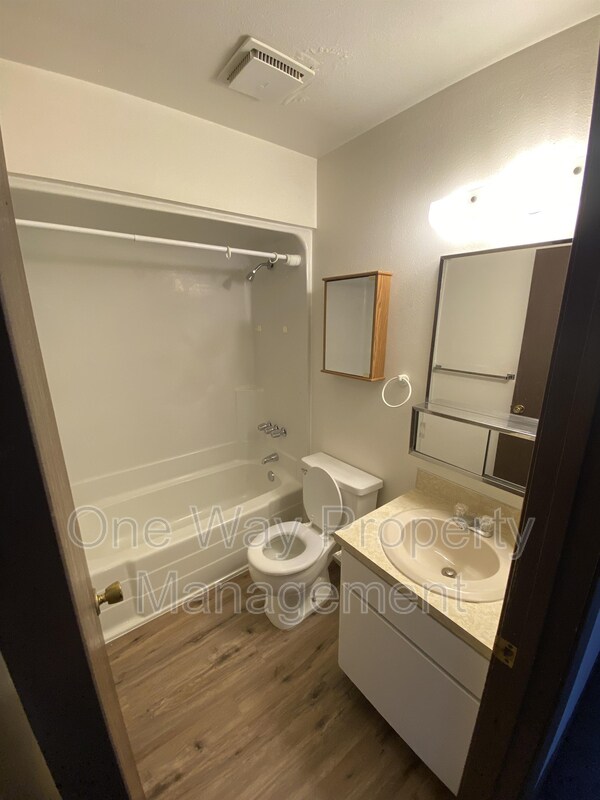 Photo - 2511 W 27th St