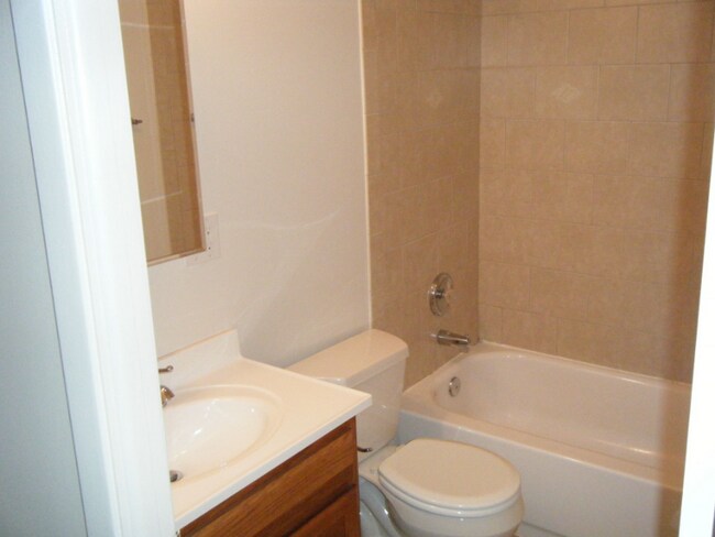 Photo - 482 Duane Terrace Unit F