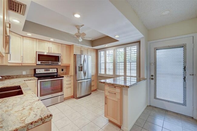 Photo - 4402 Martinique Ct Unit D2