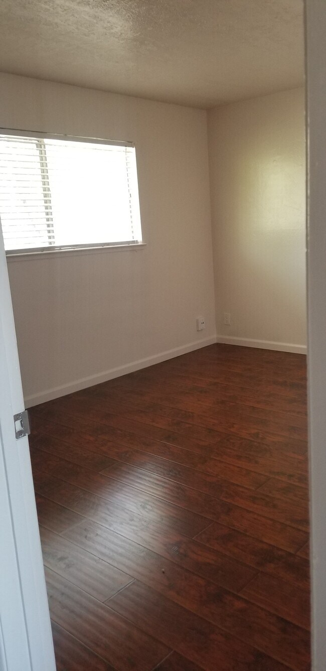 Paradise Apartments
