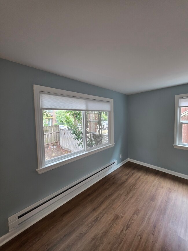 Sala de estar - 4424 42nd Ave SW
