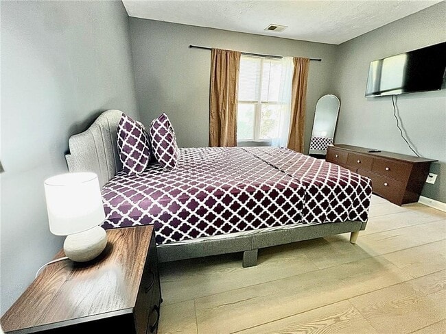 Photo - 8302 Fairington Village Dr