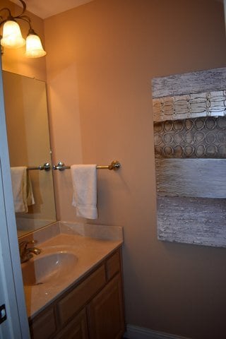 433 Montgomery St Unit b