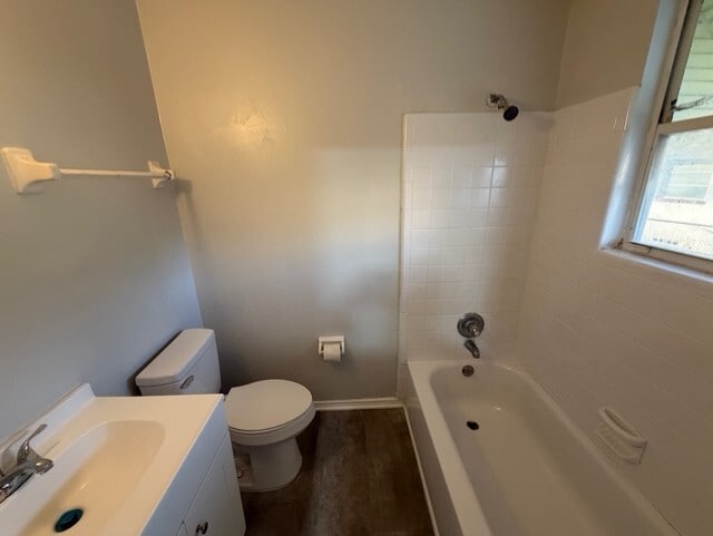 Photo - 1727 Campus St