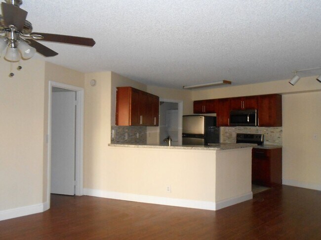 Photo - spacious 2 Bed / 2 Bath Condo