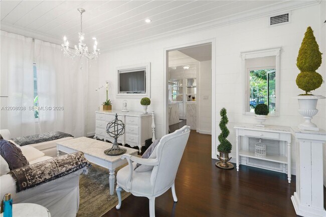 Photo - 743 NW 9th Ave Unidad 1