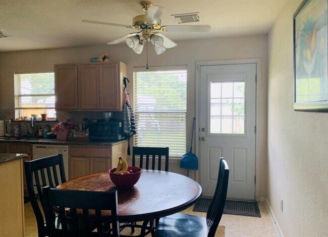 Photo - 13502 E Creek Cir