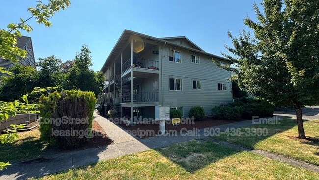 Building Photo - 329 SW 10th St