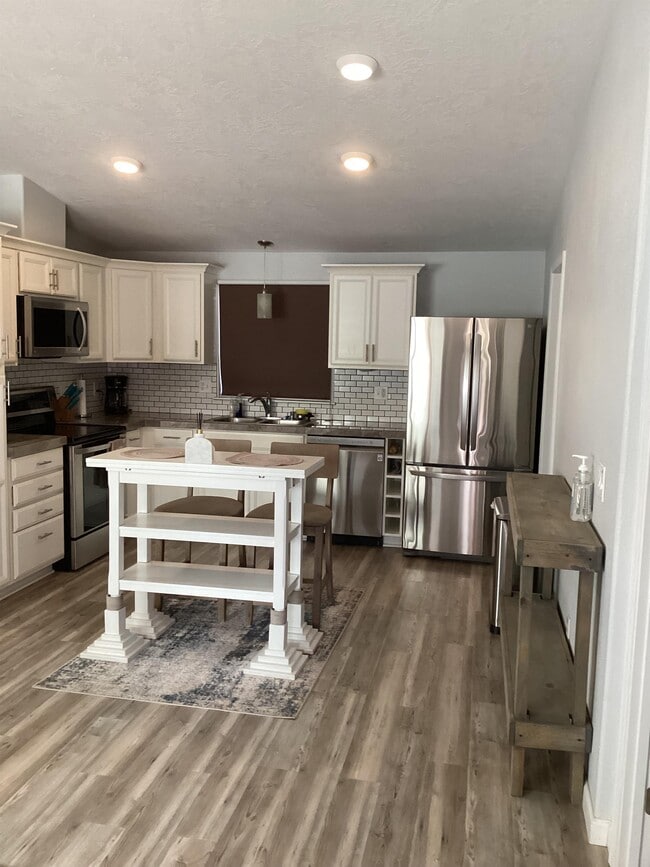 Photo - 250 SW 30th St