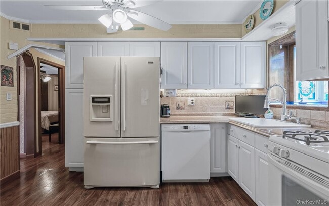 Photo - 6 Fernwood Terrace N