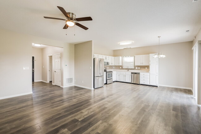 Photo - 3550 Limelight Ln