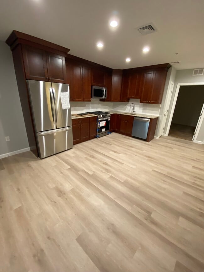 Photo - 598 Valley Rd Apartments Unit 2