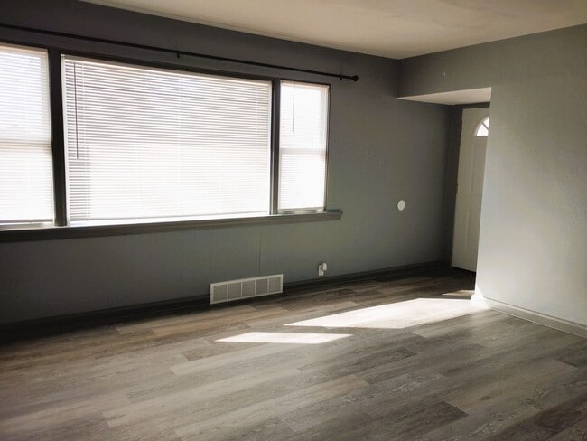 Photo - 1709 Jay Ave Unit 1709 Jay Ave-  B