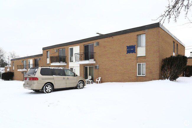 Photo - Brookview Commons Apartments