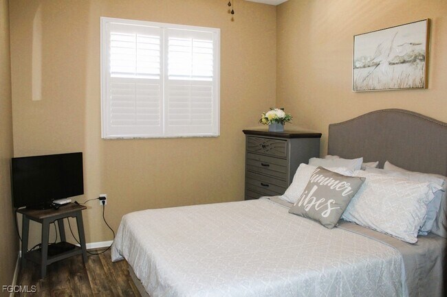 Photo - 16685 Lake Cir Dr Unidad 1044