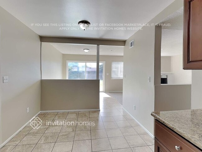 Photo - 2619 W Maple St