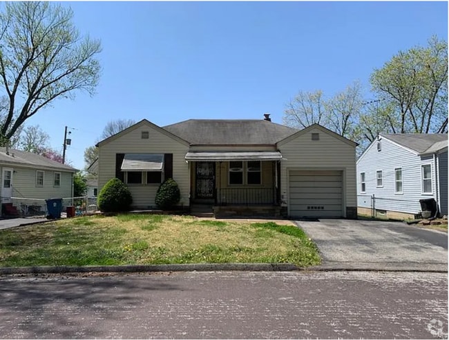 Building Photo - 2434 Akins Dr Rental