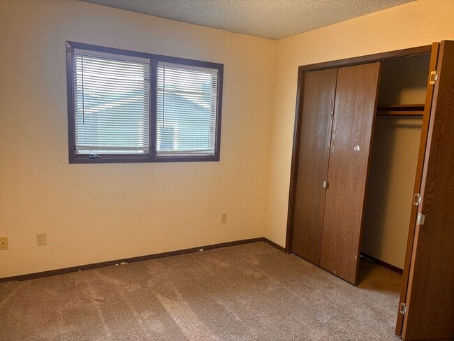 Photo - 7340 Bearfoot Cir Unidad A