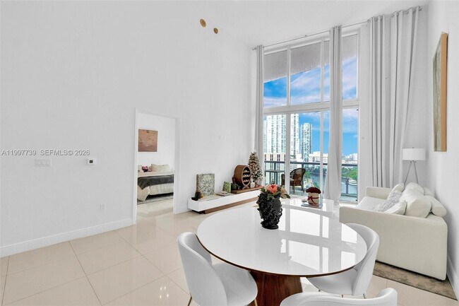 Photo - 465 Brickell Ave Unit 1406
